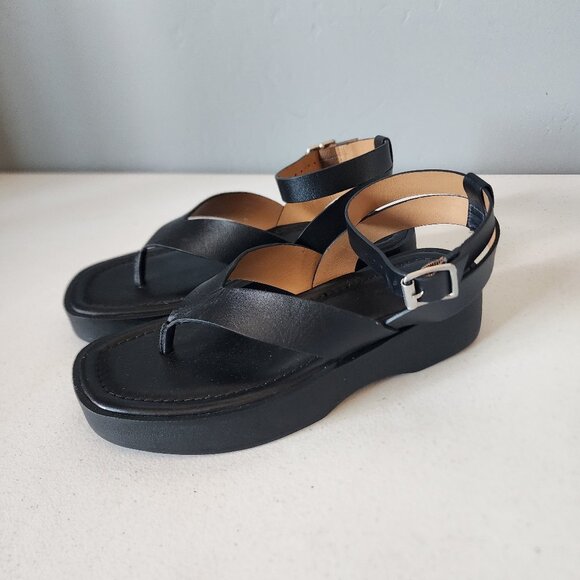 Madewell Sandals "NEW" - Picture 3 of 15